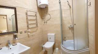 Апартаменты Apartment on Sumskaya Харьков Двухместный номер с 1 кроватью и балконом-1